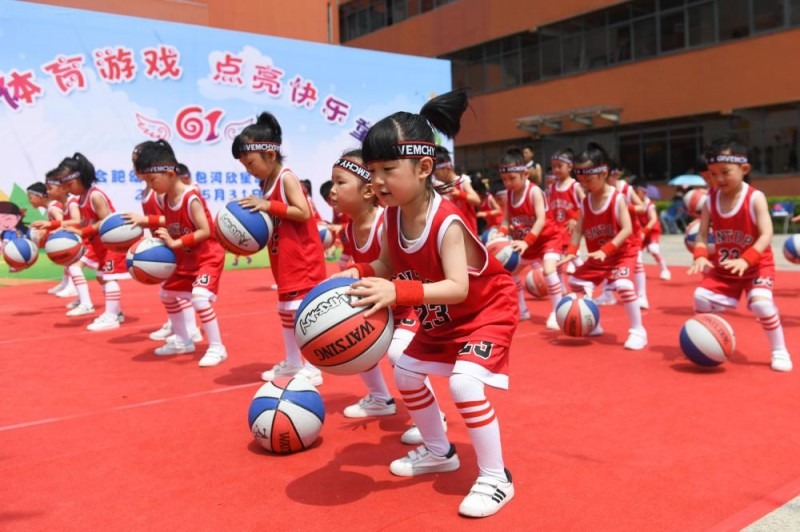 67岁意大利人神了：率罗马坐稳意甲榜首宝座,又率罗马胜欧联领头羊